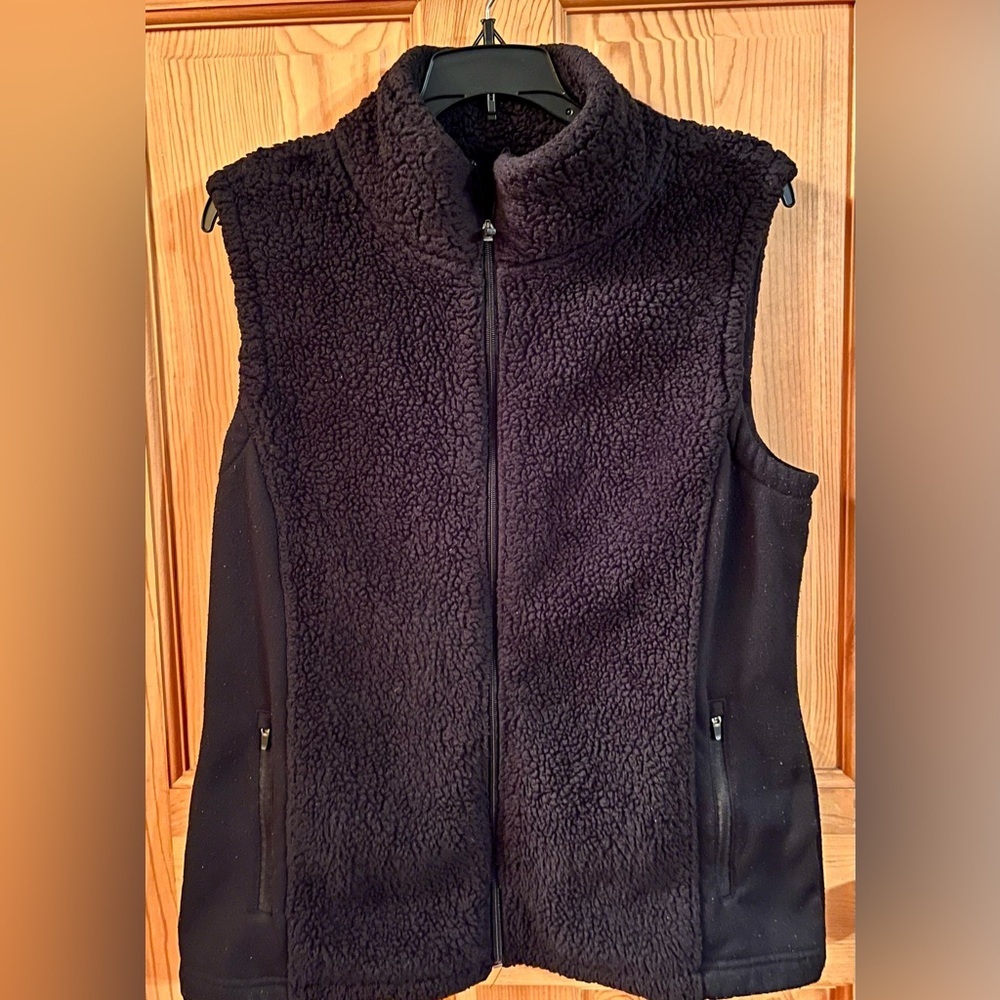 Exertek Black Sherpa Fleece Vest Womens Size L Full Zip Gorpcore Winter Layering